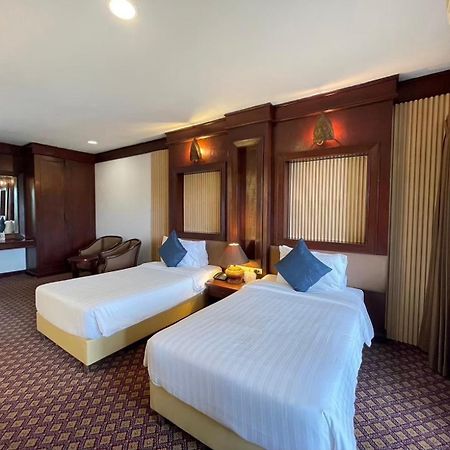 Gassan Legacy Golf Club Hotell Lamphun Eksteriør bilde