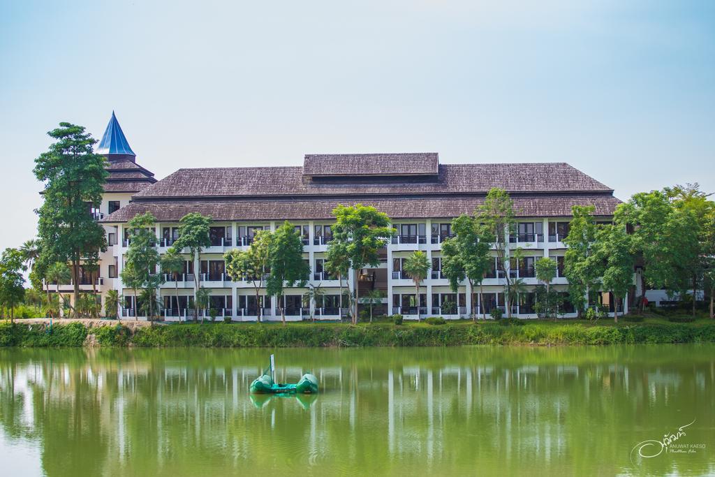 Gassan Legacy Golf Club Hotell Lamphun Eksteriør bilde